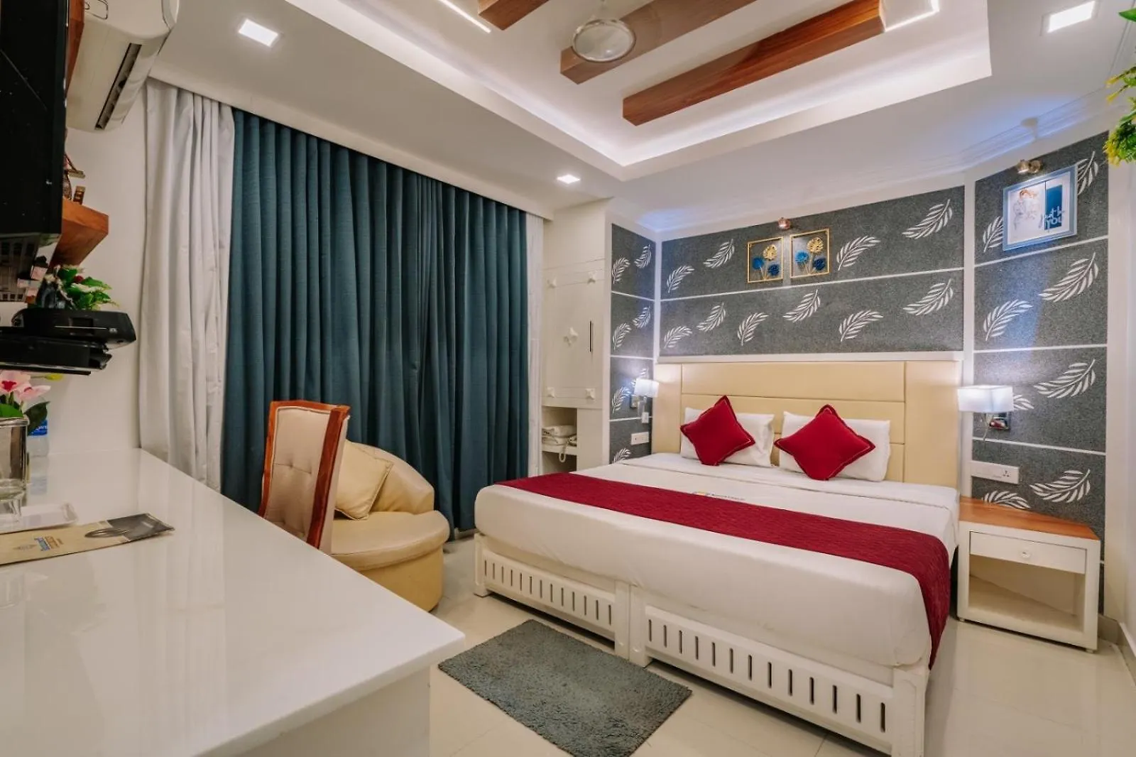 Excellency Airport Hotel アンガマリー 3*,