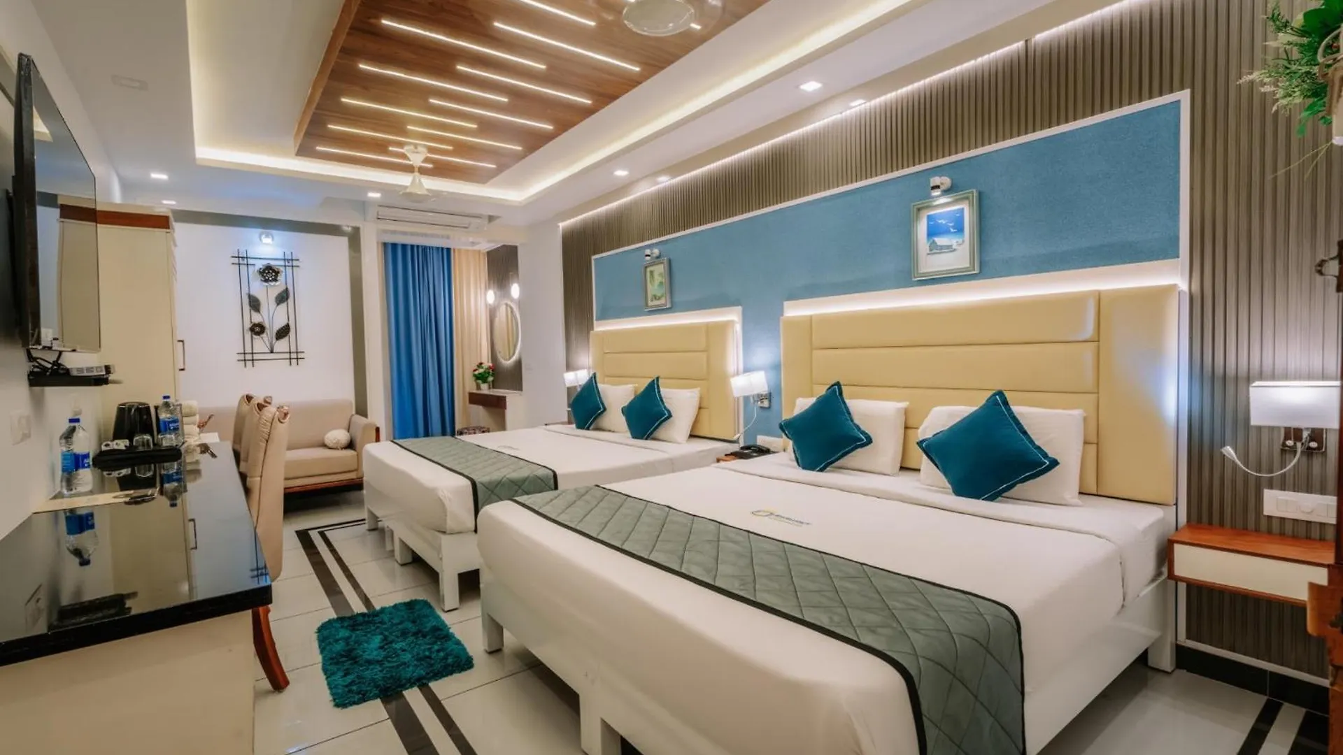 Excellency Airport Hotel アンガマリー 3*,  インド