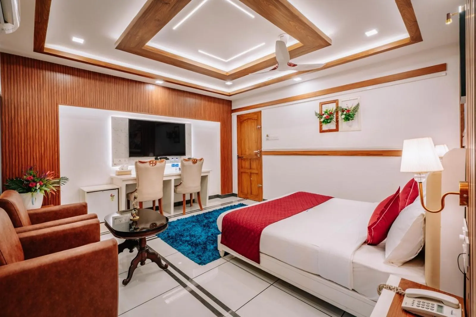 Excellency Airport Hotel Angamali