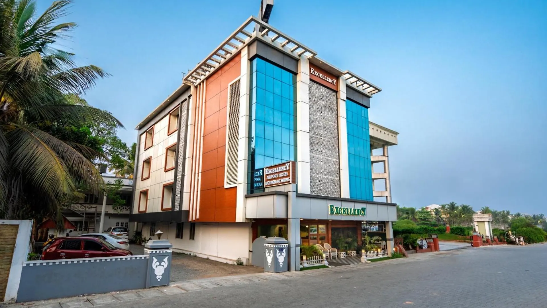 Excellency Airport Hotel Angamali